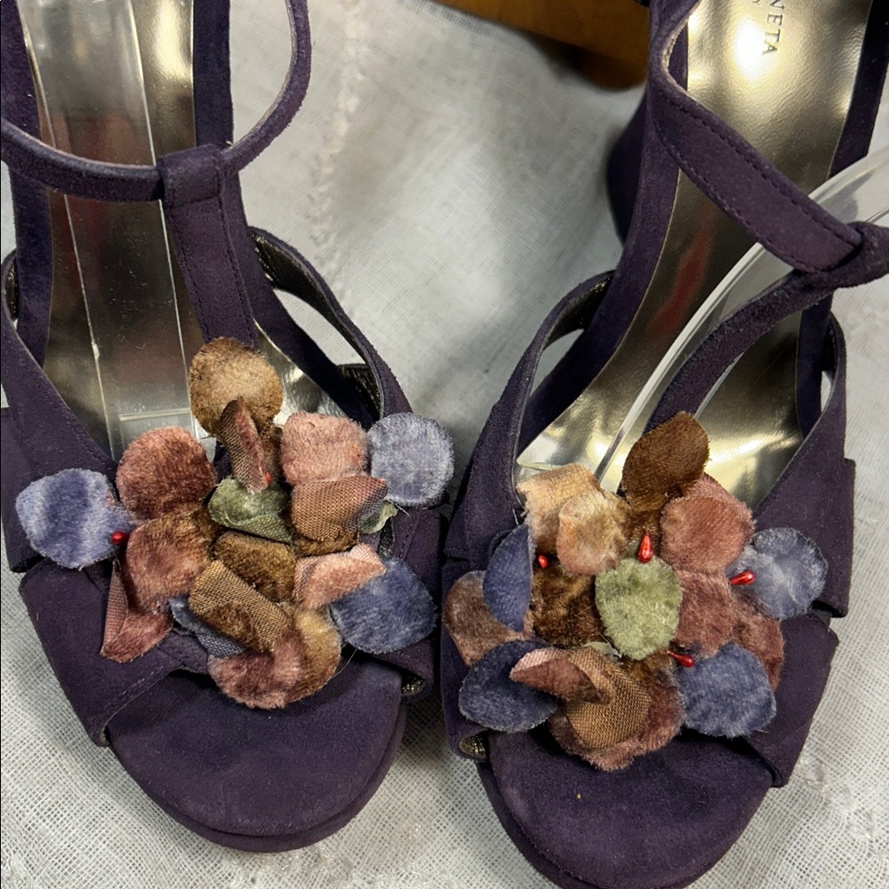 Bottega Veneta almost NEW leather peep toe ankle strap wedge shoes with flowers